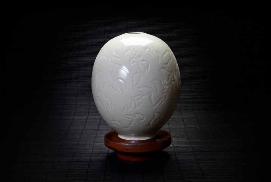 大宋定窯制作的精美定窯瓷器.jpg 大宋定窯制作的精美定窯瓷器.jpg