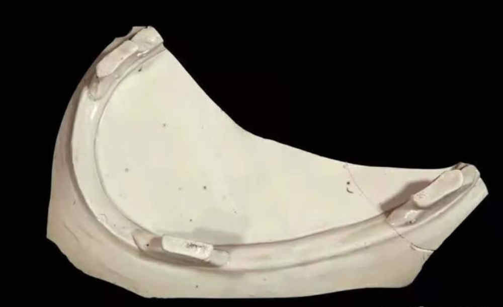 中國古代傳統六大花器,其中四個與定窯頗有淵源,你知道嗎?(圖2) 定窯水仙盆殘件.jpg