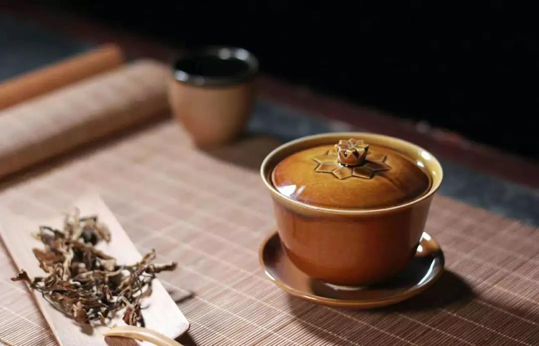 粗瓷茶具-大宋定窯白胎醬釉蓋碗 粗瓷茶具-大宋定窯白胎醬釉蓋碗